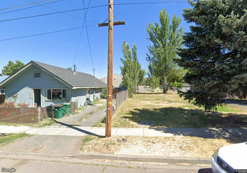 1919 Wantland Ave, Klamath Falls, OR 97601 - photo 1