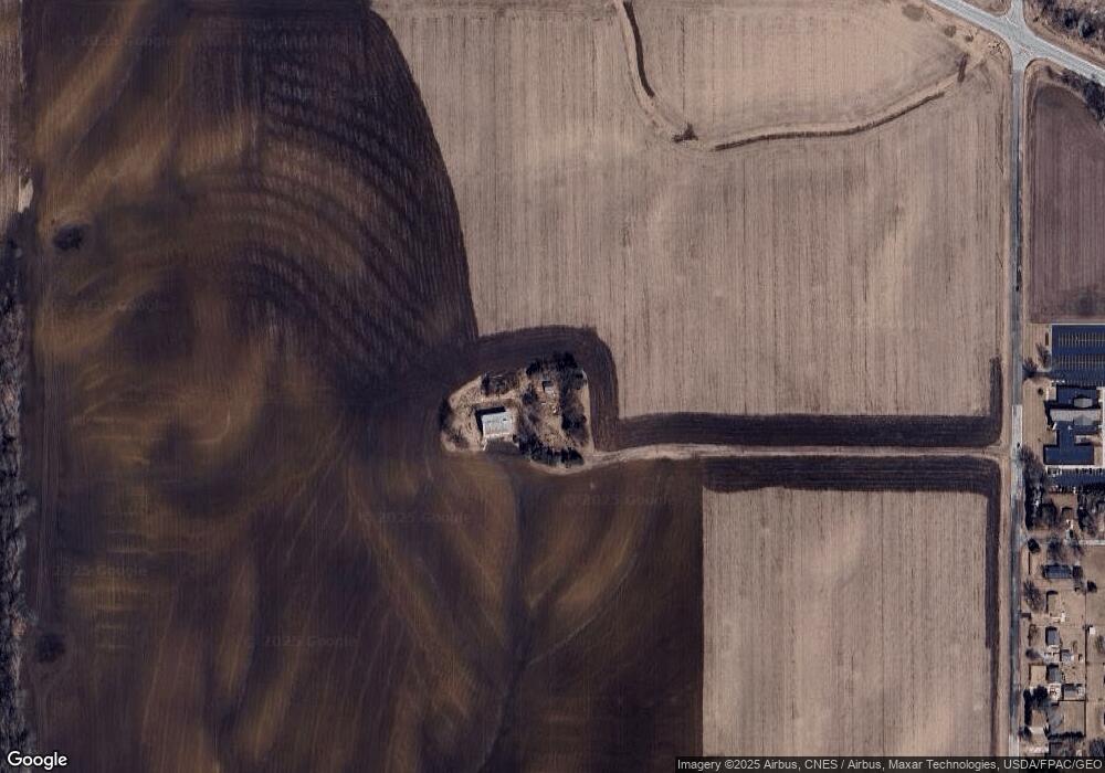 5006 Wisconsin Ave, Davenport, IA 52806 - photo 1