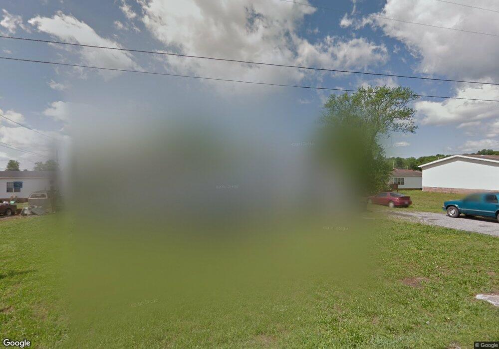 303 Cottonwood Dr, Shelbyville, TN 37160 - photo 1