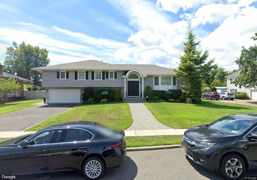 101 Lawrence Ave, Lawrence, NY 11559 - photo 1