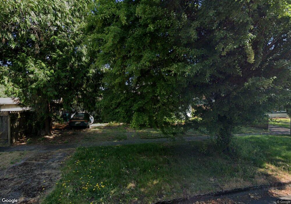 611 E 6th St, Newberg, OR 97132 - photo 1