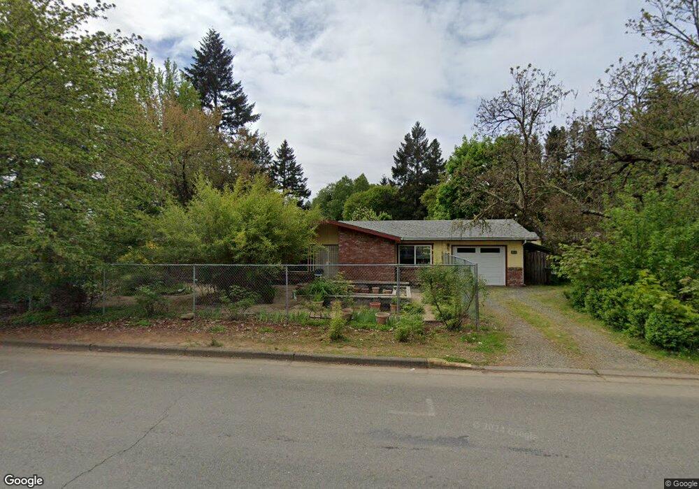 225 W Watkins St, Cave Junction, OR 97523 - photo 1