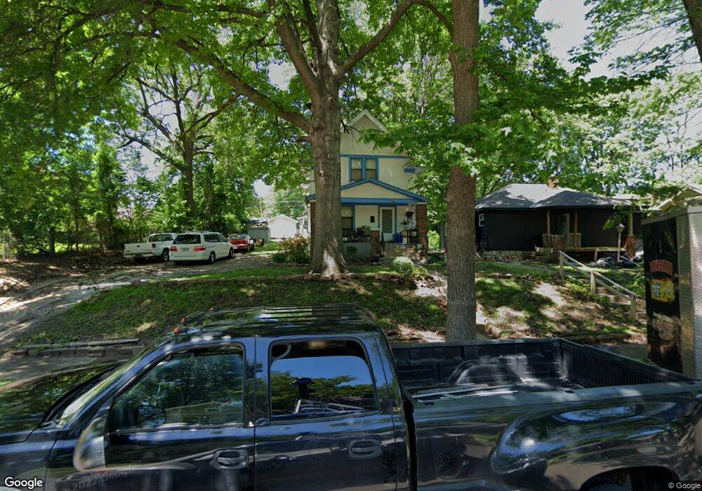 5732 Brooklyn Ave, Kansas City, MO 64130 - photo 1