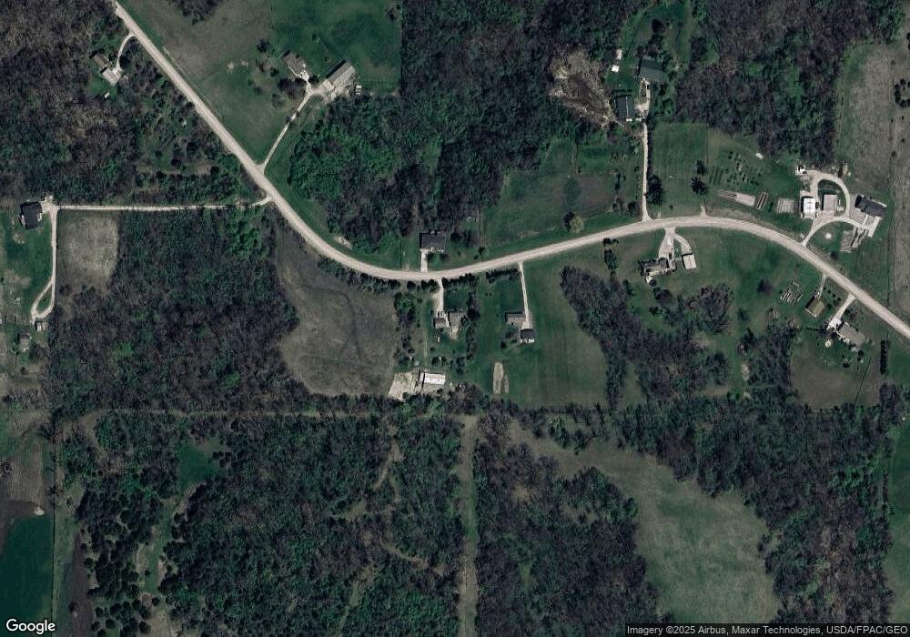 4054 Quail Ridge Rd, Center Point, IA 52213 - photo 1