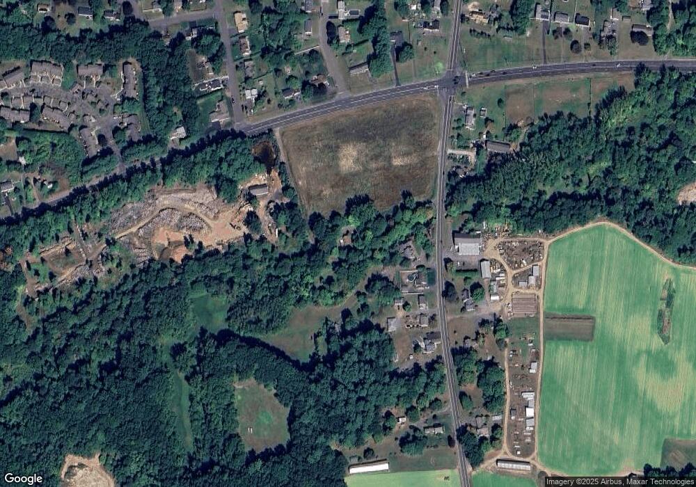 183 N Maple St, Enfield, CT 06082 - photo 1