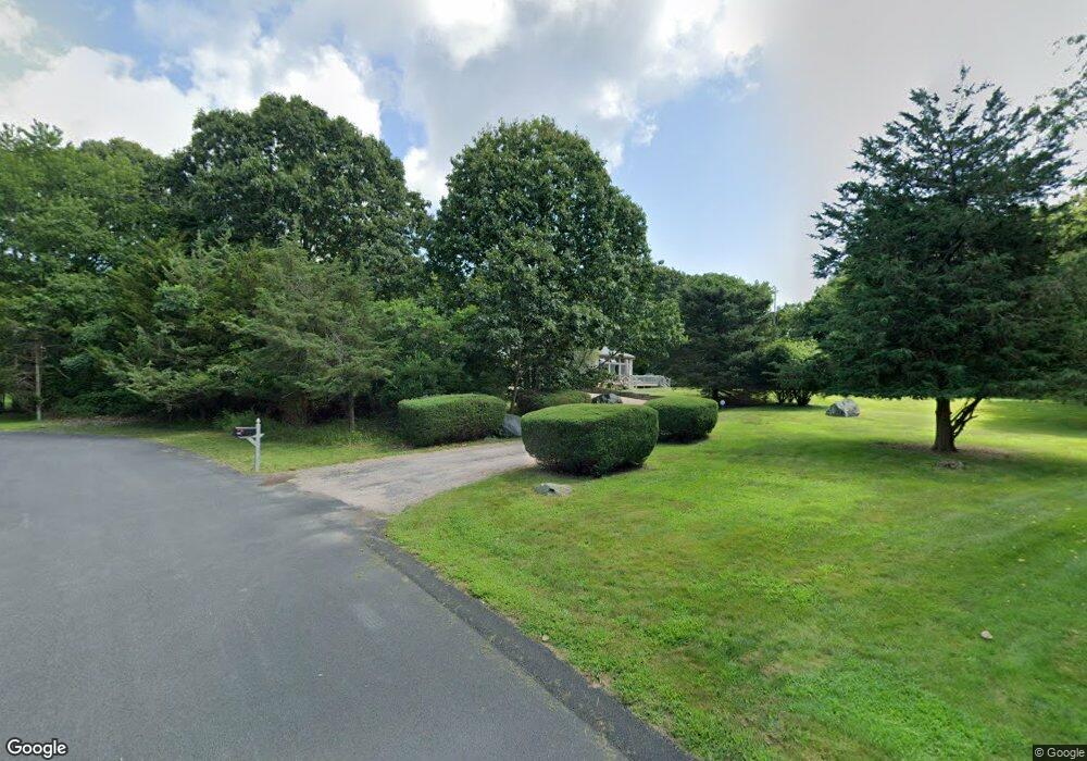 10 Shamrock Ct, Jamestown, RI 02835 - photo 1