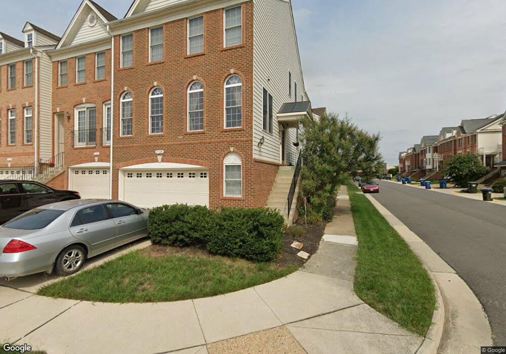 25324 Nesting Square, Chantilly, VA 20152 - photo 1