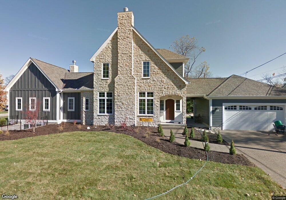 2550 Wellesley Dr, Columbus, OH 43221 - photo 1