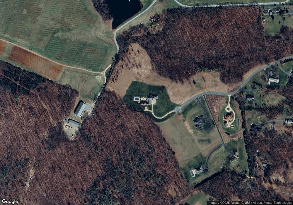 6936 Harvest Farms Ln, Crozet, VA 22932 - photo 1