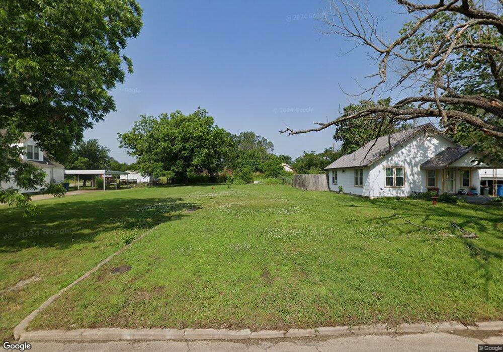 921 S Harrison Ave, Cushing, OK 74023 - photo 1