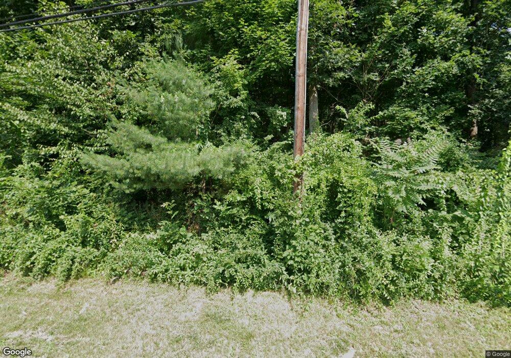 28 Huckleberry Rd, Redding, CT 06896 - photo 1