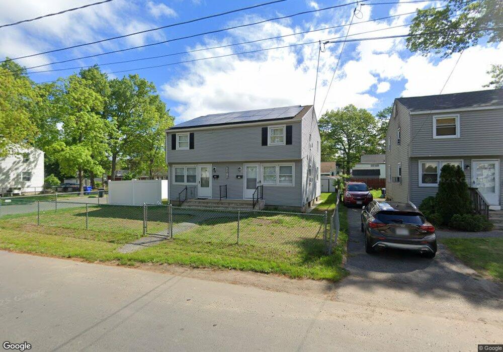 77 Humbert St unit 79, Springfield, MA 01109 - photo 1
