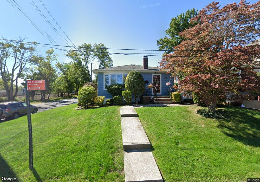 52 Buffalo St, Staten Island, NY 10306 - photo 1