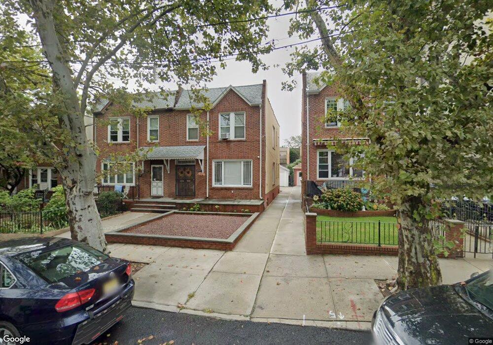 20-67 35th St, Astoria, NY 11105 - photo 1