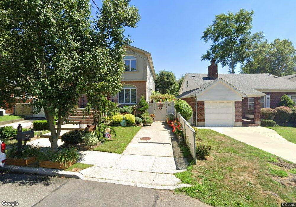 62 Cheshire Place, Staten Island, NY 10301 - photo 1