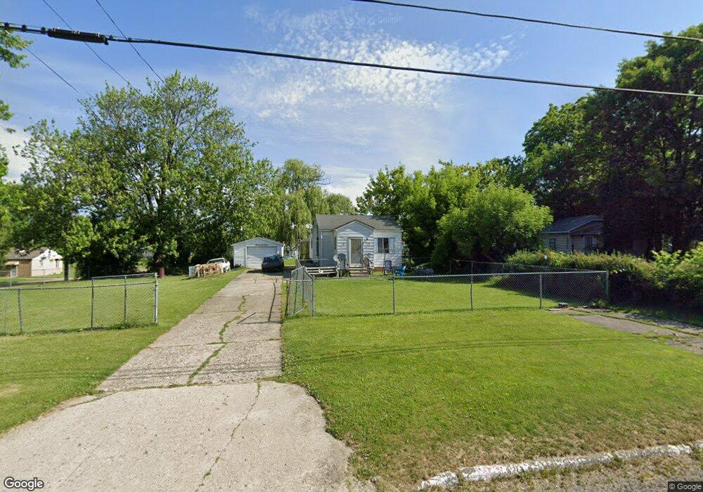 1182 W Cass Ave, Flint, MI 48505 - photo 1