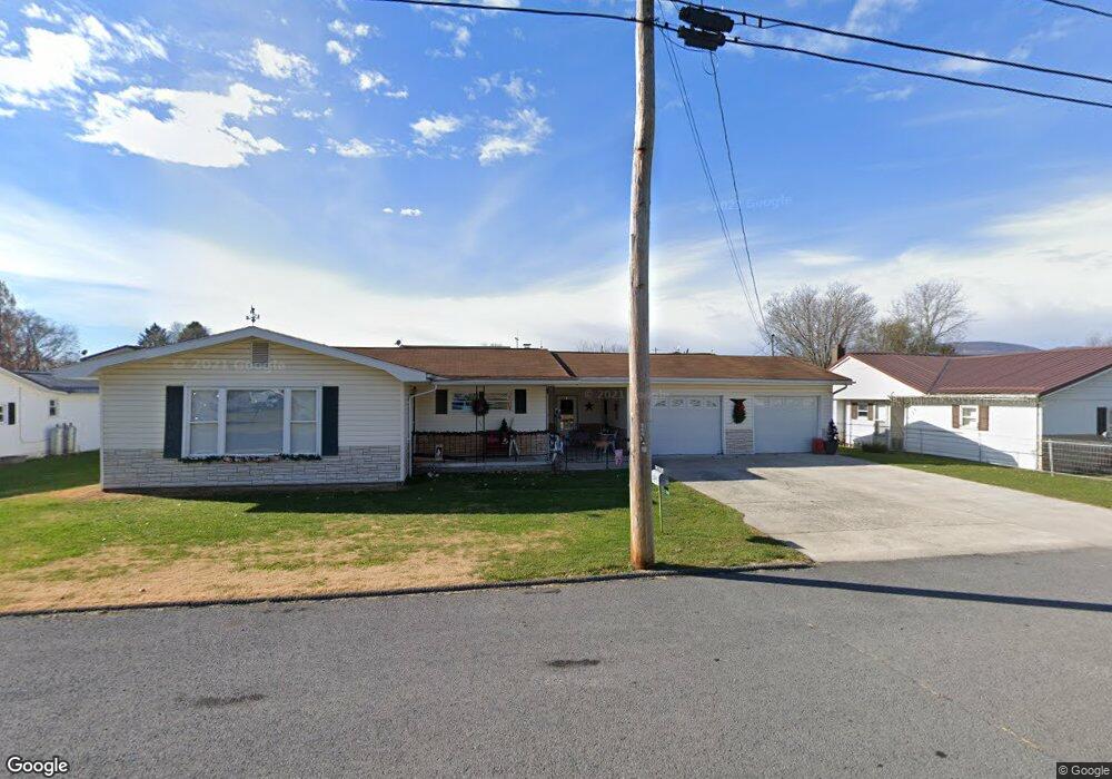 224 Railroad St, Moorefield, WV 26836 - photo 1