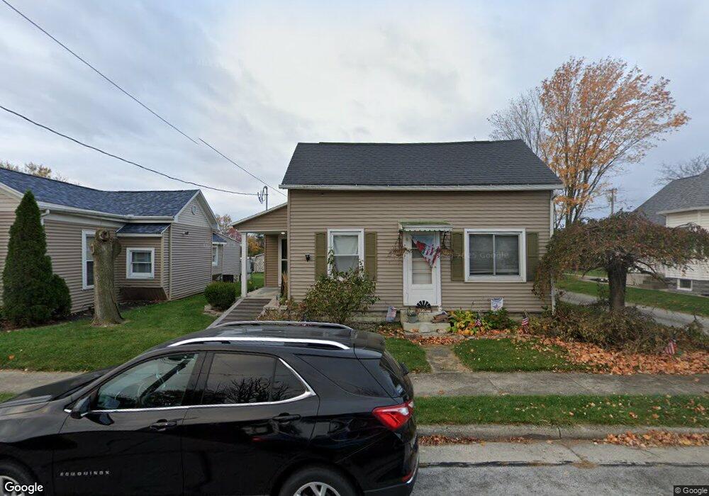 305 Jackson St, Wapakoneta, OH 45895 - photo 1