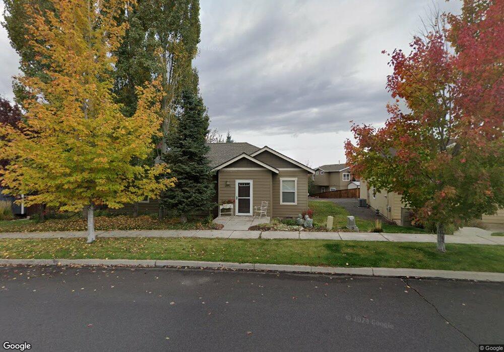 20714 Beaumont Dr, Bend, OR 97701 - photo 1