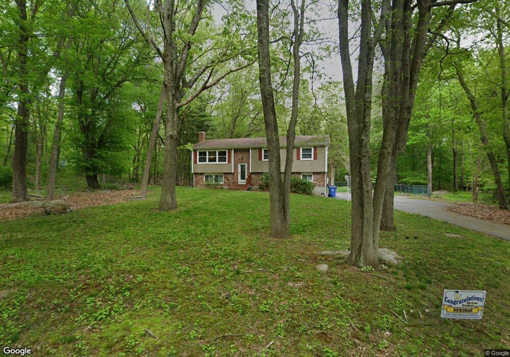 16 Robinhood Dr, Gales Ferry, CT 06335 - photo 1
