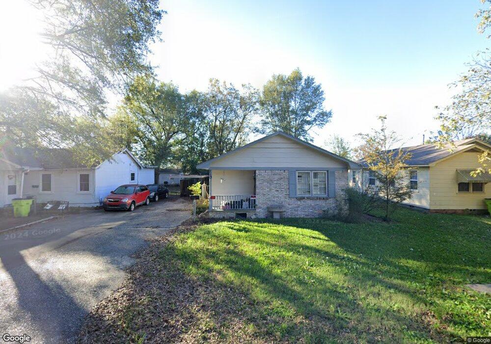 213 Lynn St, Stuttgart, AR 72160 - photo 1