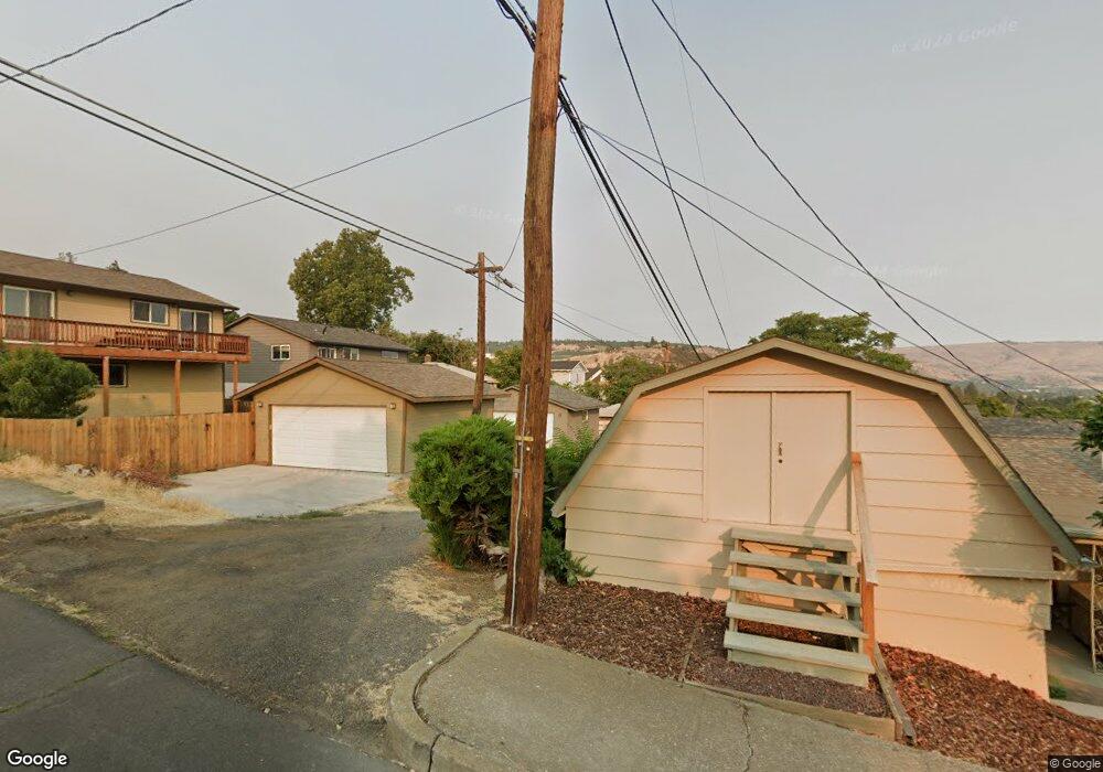 505 W 14th St, the Dalles, OR 97058 - photo 1