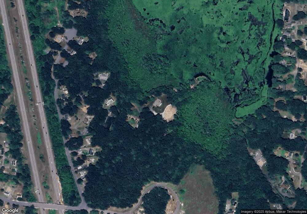 520 Johnny Appleseed Ln, Leominster, MA 01453 - photo 1