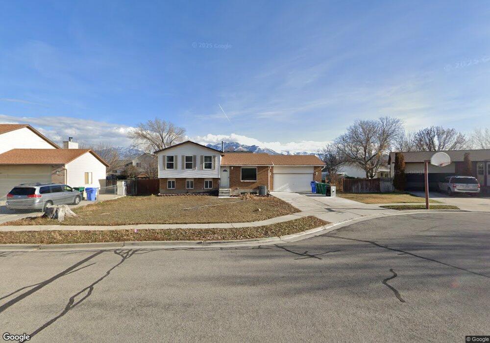 12427 S 2145 W, Riverton, UT 84065 - photo 1