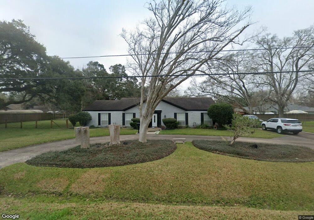 1510 S Hill St, Alvin, TX 77511 - photo 1