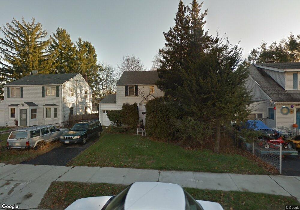 43 Elm Tree Place, Stamford, CT 06906 - photo 1