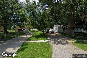 424 N Center St, Oneida, IL 61467
