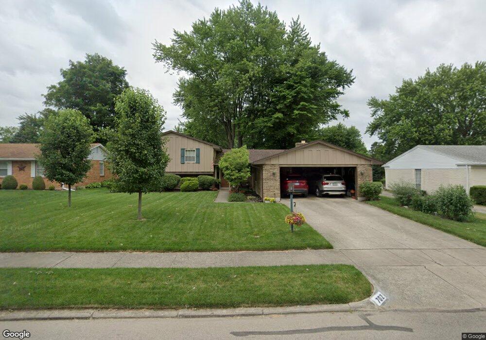 702 Saxony Dr, Xenia, OH 45385 - photo 1