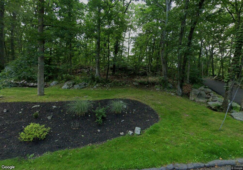 2 Malibu Rd, Stamford, CT 06903 - photo 1