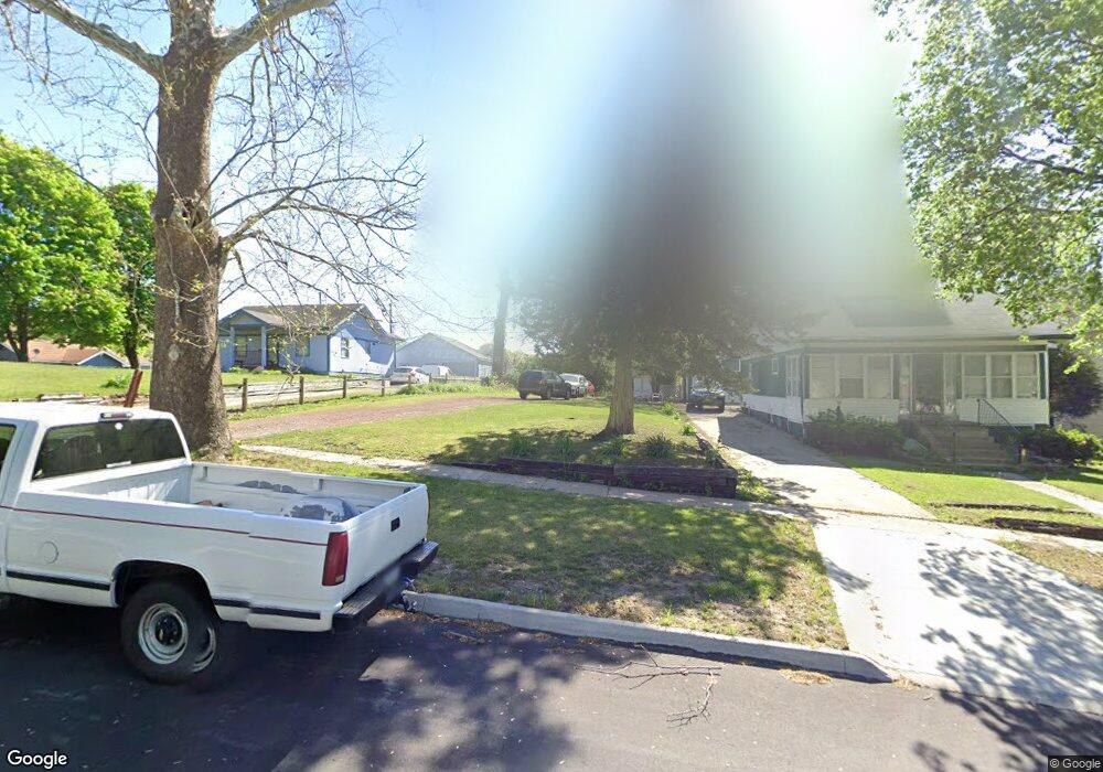 683 26th St, Des Moines, IA 50312 - photo 1