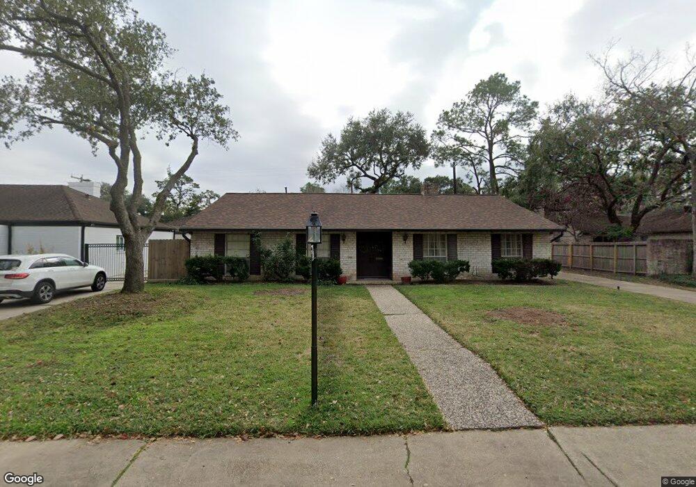 10035 Inwood Dr, Houston, TX 77042 - photo 1