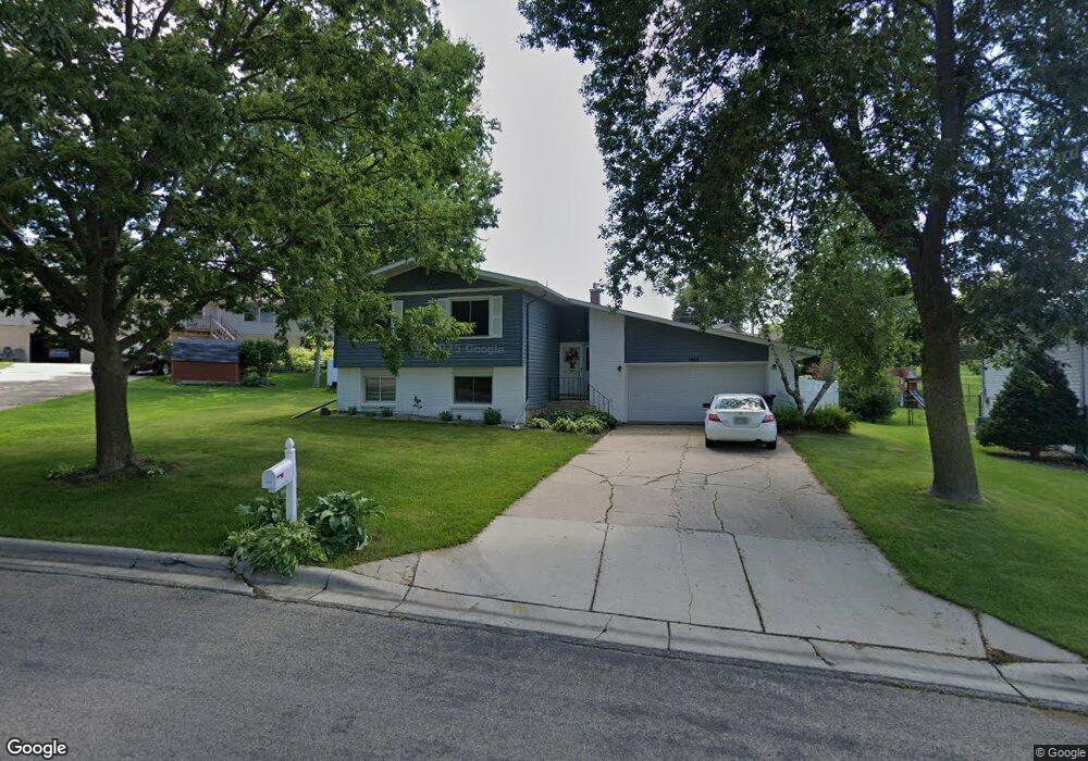 1605 Hale Dr, Albert Lea, MN 56007 - photo 1