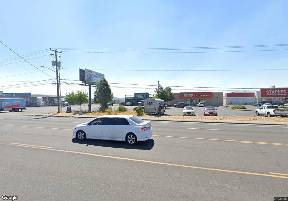 2226 Washburn Way, Klamath Falls, OR 97603 - photo 1