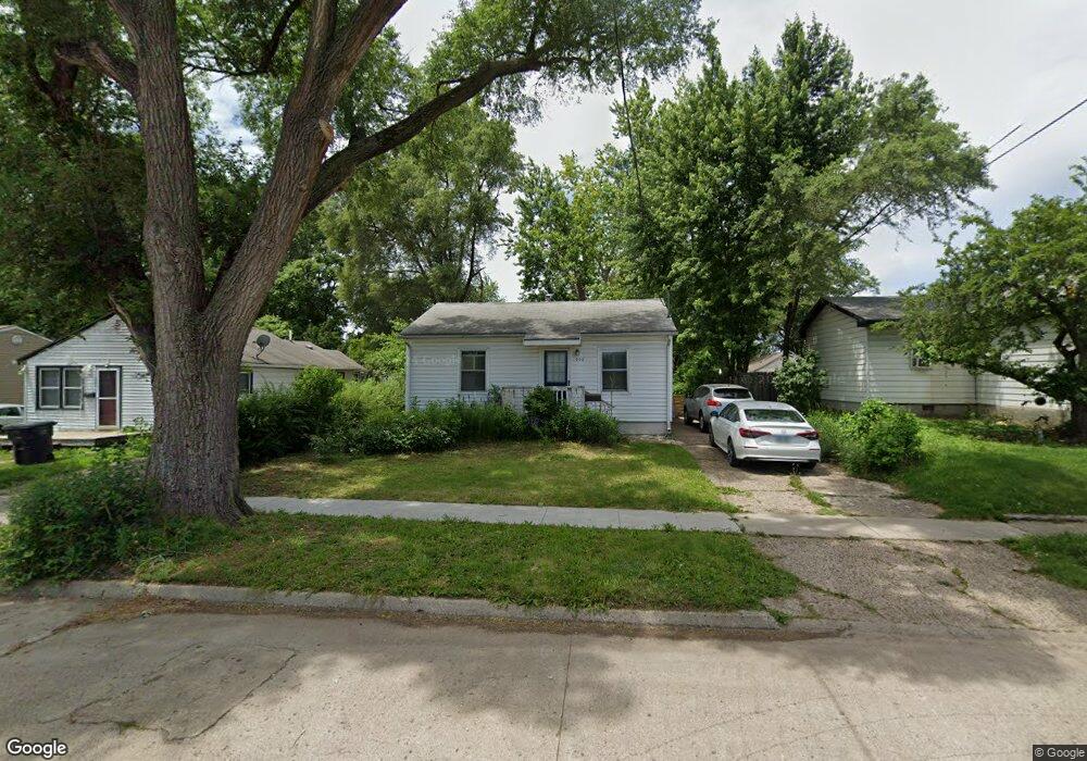 908 E 26th Ct, Des Moines, IA 50317 - photo 1