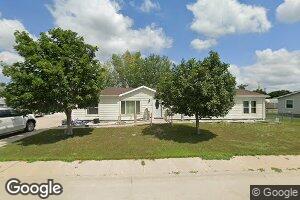 807 Lawn Ave, Gibbon, NE 68840