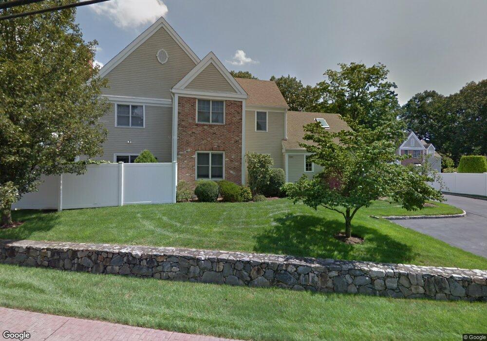 97 Forest St, New Canaan, CT 06840 - photo 1