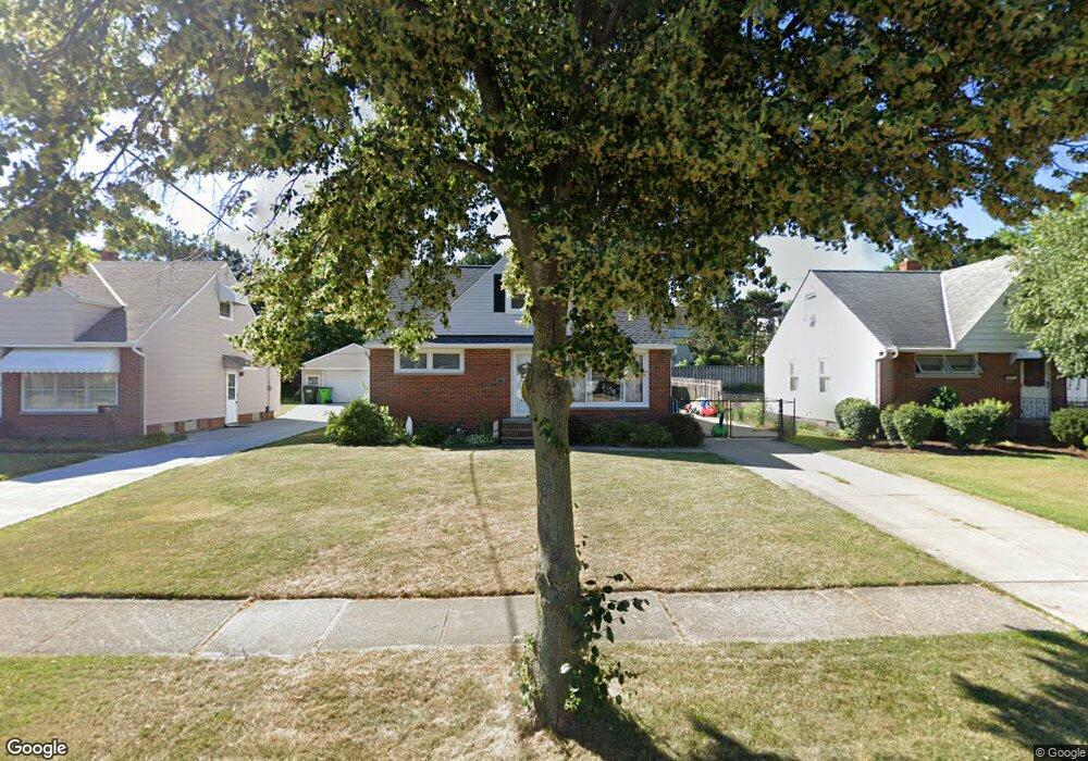 28836 Hazel Ave, Wickliffe, OH 44092 - photo 1