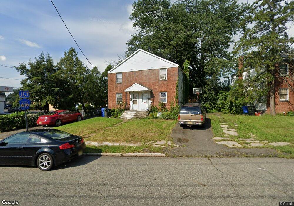 401 Crows Mill Rd, Fords, NJ 08863 - photo 1