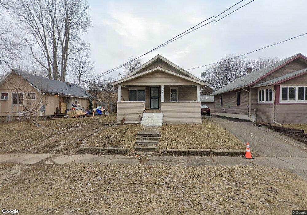 134 W Lakeview Ave, Flint, MI 48503 - photo 1