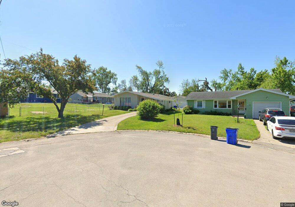 2191 Wes Ct NW, Cedar Rapids, IA 52405 - photo 1