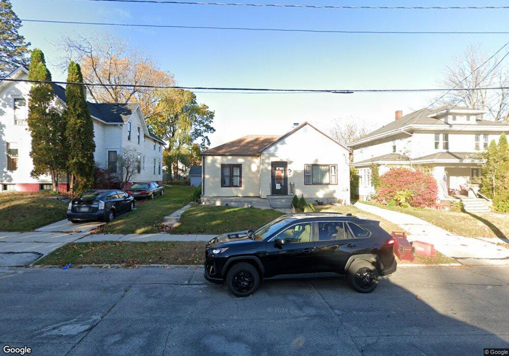 732 N 9th St, Manitowoc, WI 54220 - photo 1