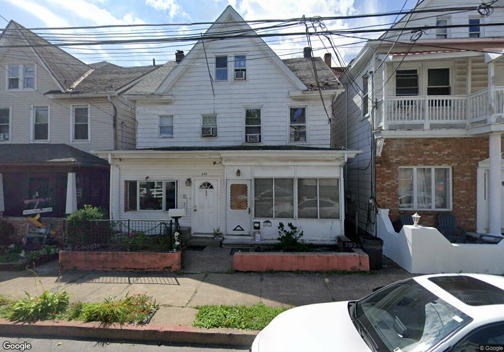 590 N Vine St, Hazleton, PA 18201 - photo 1