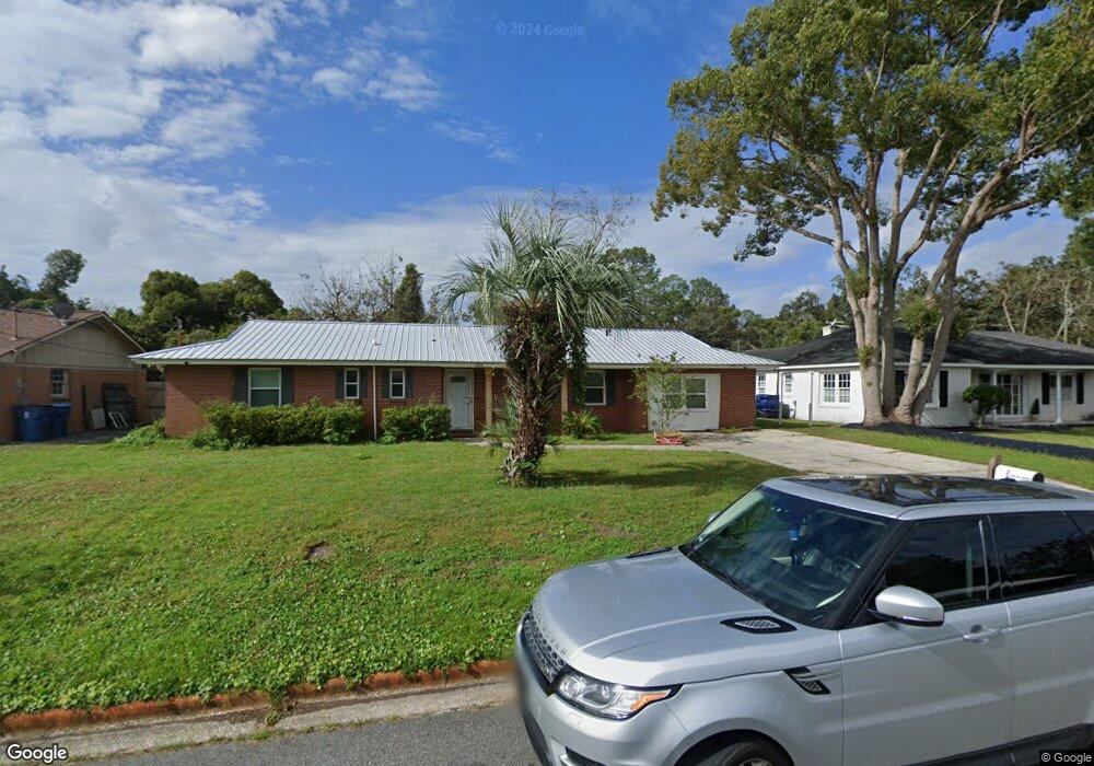 3251 Rosewood Ave, Brunswick, GA 31520 - photo 1