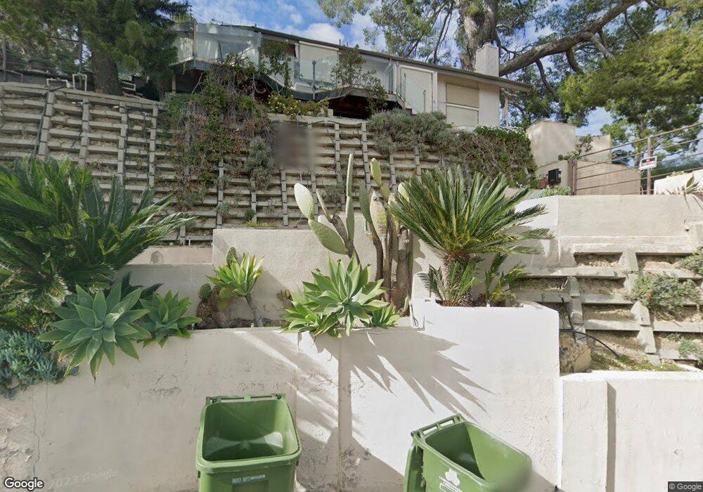 5025 Medina Rd, Woodland Hills, CA 91364 - photo 1