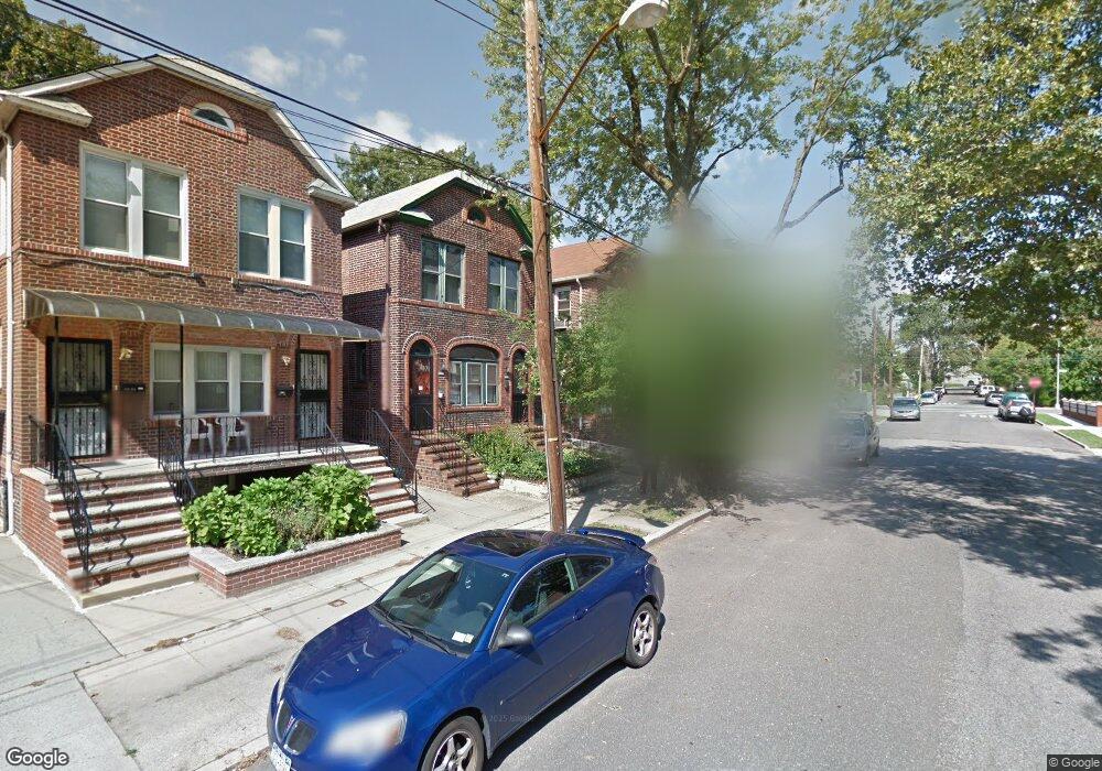 2910 164th St, Flushing, NY 11358 - photo 1