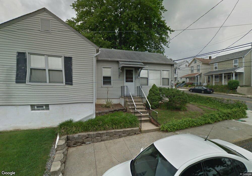 2315 N 1st Ave, Whitehall, PA 18052 - photo 1